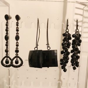 Set of 3 black earrings